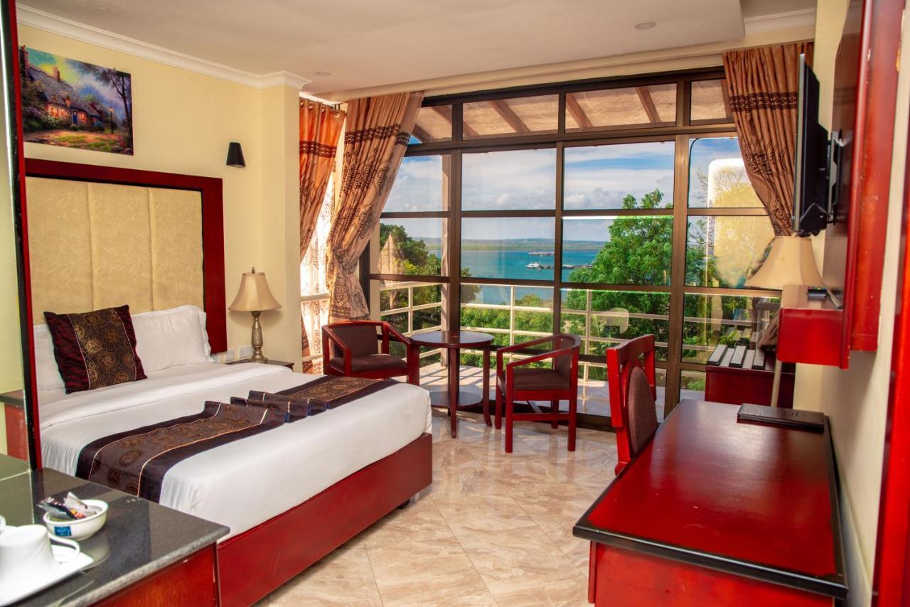 Nyumbani Hotel And Resorts Танга Экстерьер фото