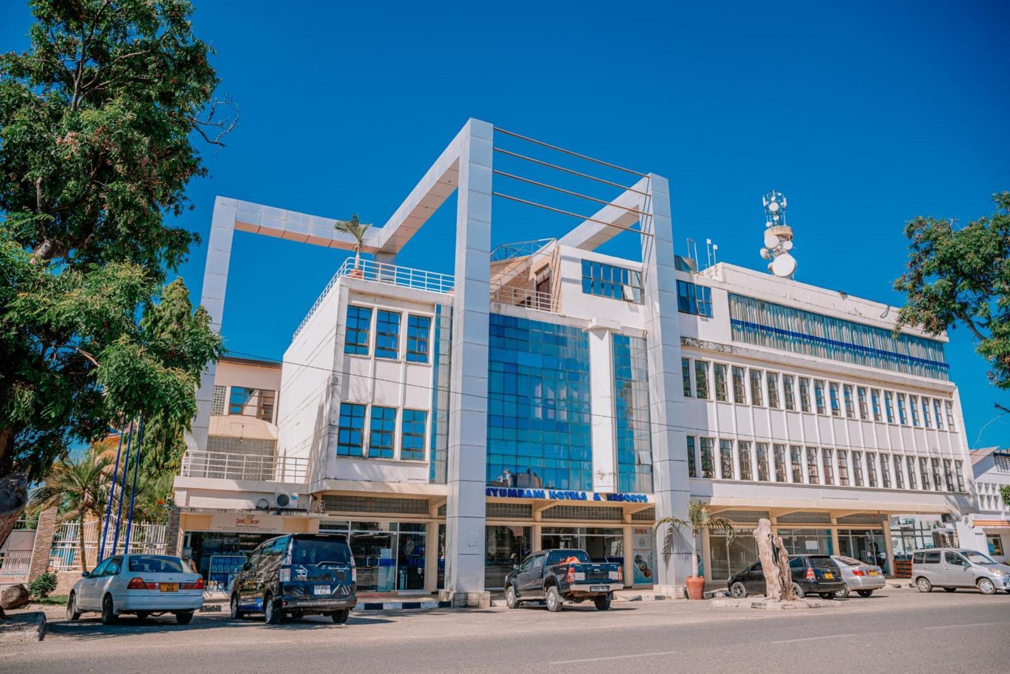 Nyumbani Hotel And Resorts Танга Экстерьер фото